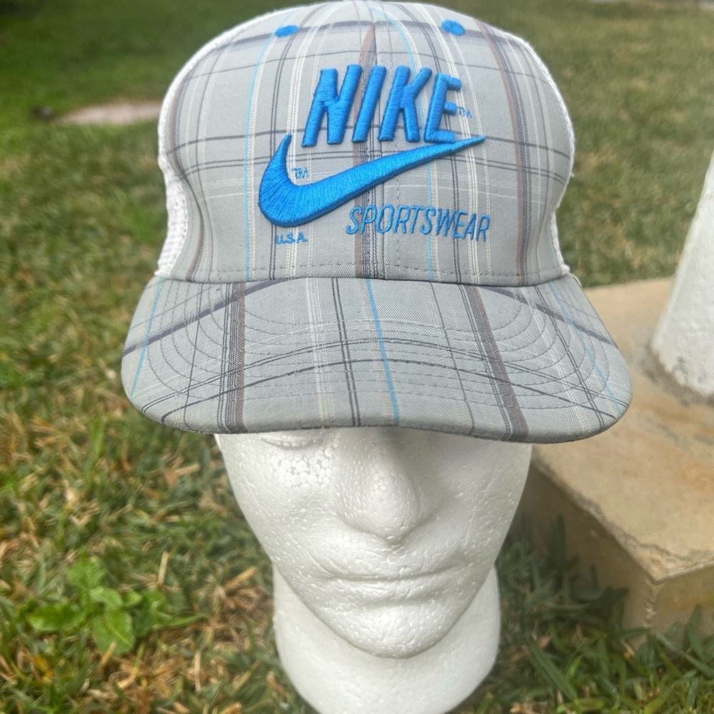 Vintage 90's Nike Sportswear Snapback Hat Cap RARE!! GREY & BLUE